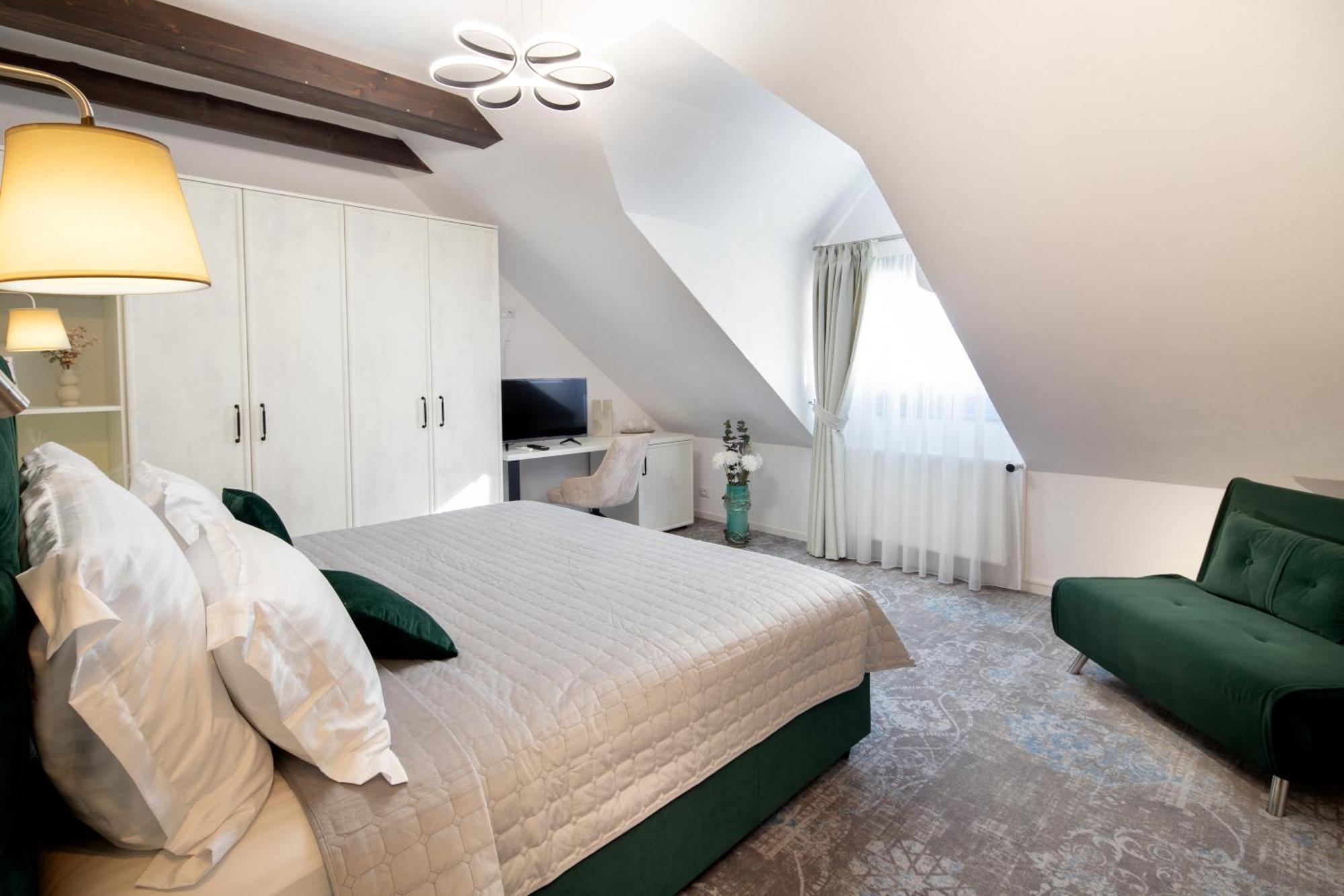 Casa Renium Hotell Sibiu Exteriör bild